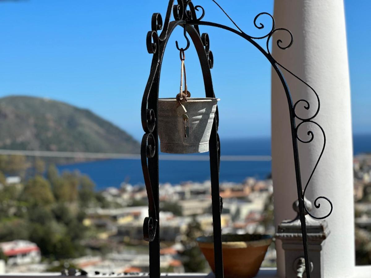 Villa La Milanina Lipari  Extérieur photo