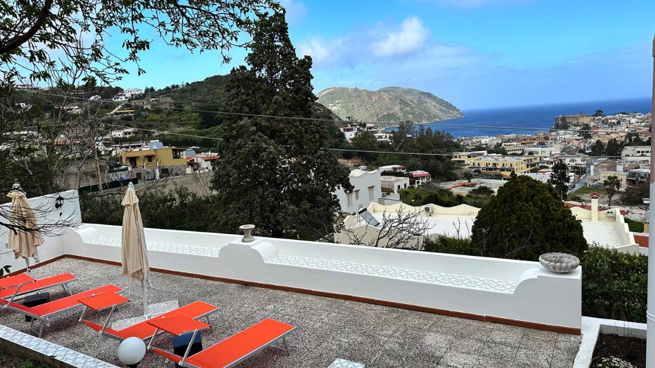 Villa La Milanina Lipari  Extérieur photo