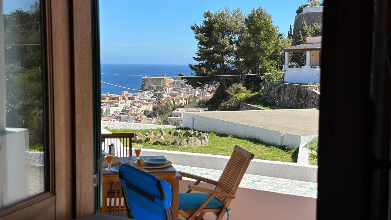 Villa La Milanina Lipari  Extérieur photo