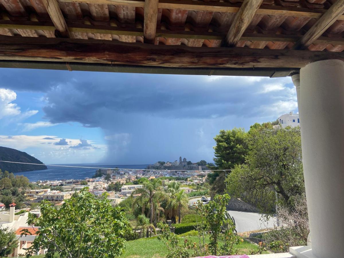 Villa La Milanina Lipari  Extérieur photo