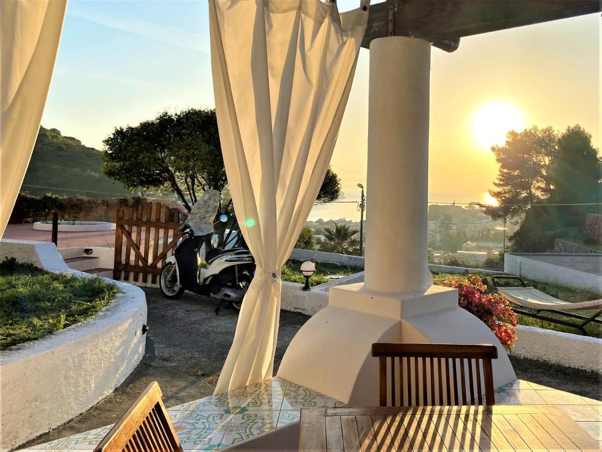 Villa La Milanina Lipari  Extérieur photo