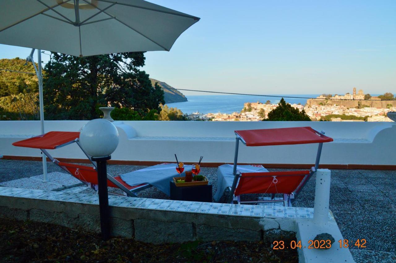 Villa La Milanina Lipari  Extérieur photo